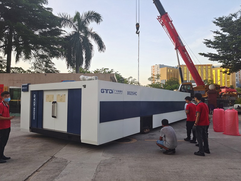 PA娱乐激光8025HC总线高功率12000W光纤激光切割机交付成功